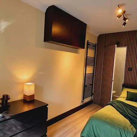 The Hideout Great Location Guest house 3*